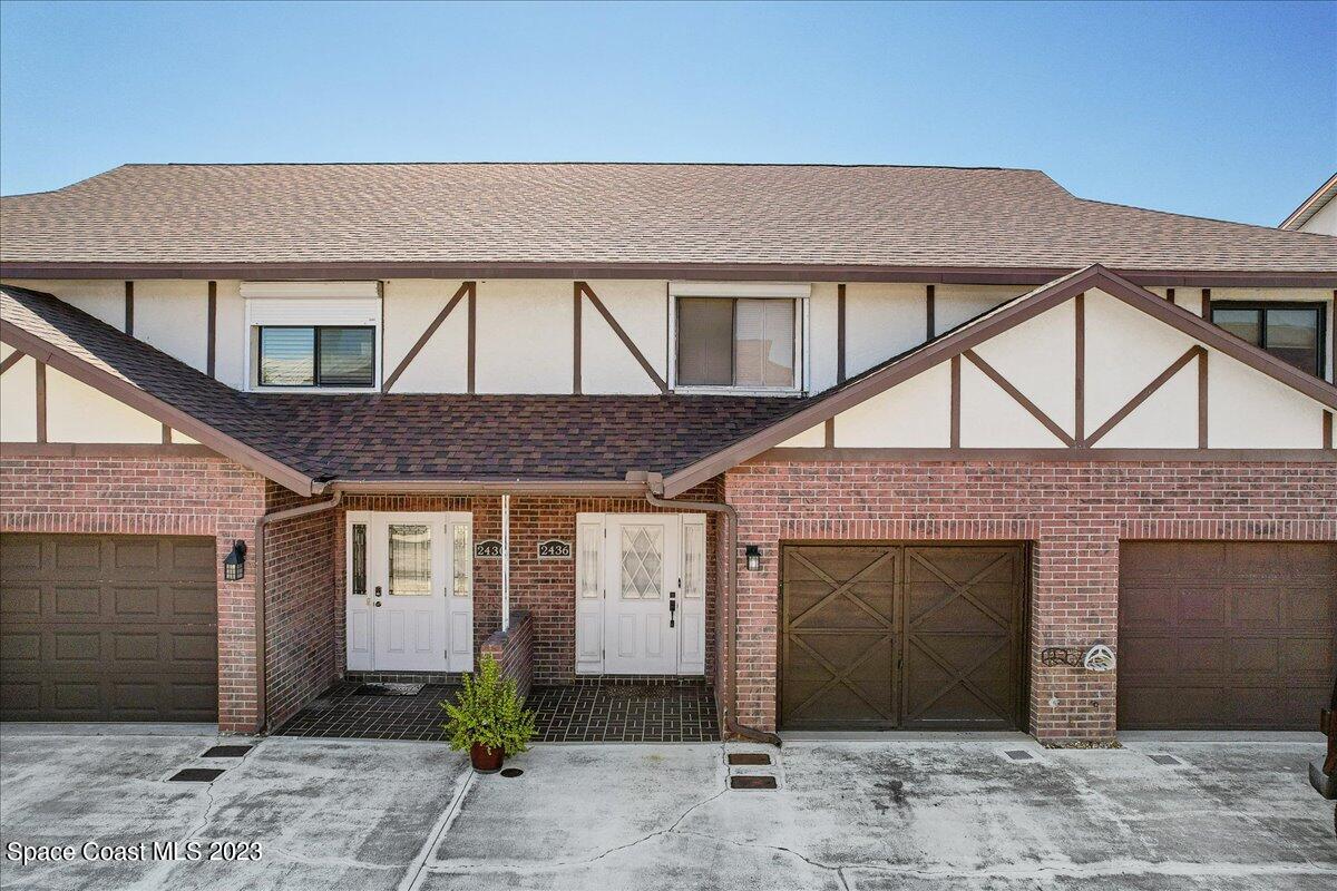 2436 Carriage Court, 2