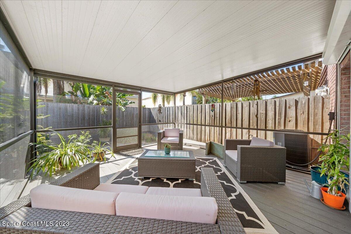 2436 Carriage Court, 2