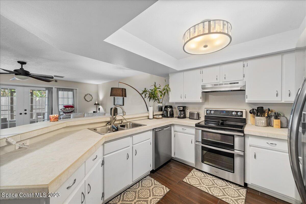 2436 Carriage Court, 2