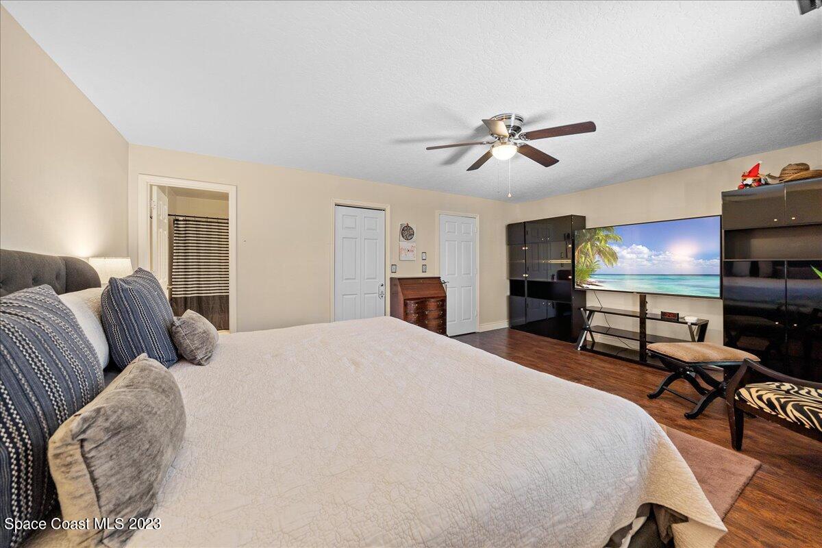 2436 Carriage Court, 2