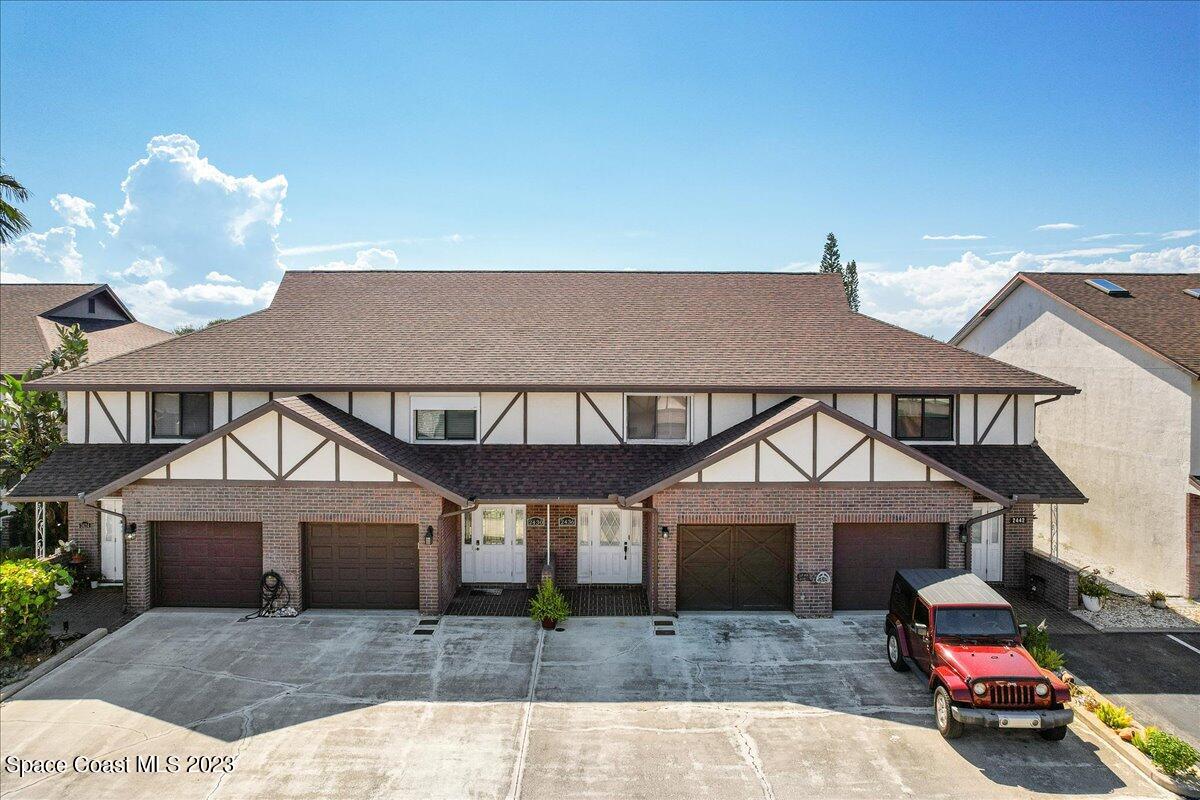 2436 Carriage Court, 2