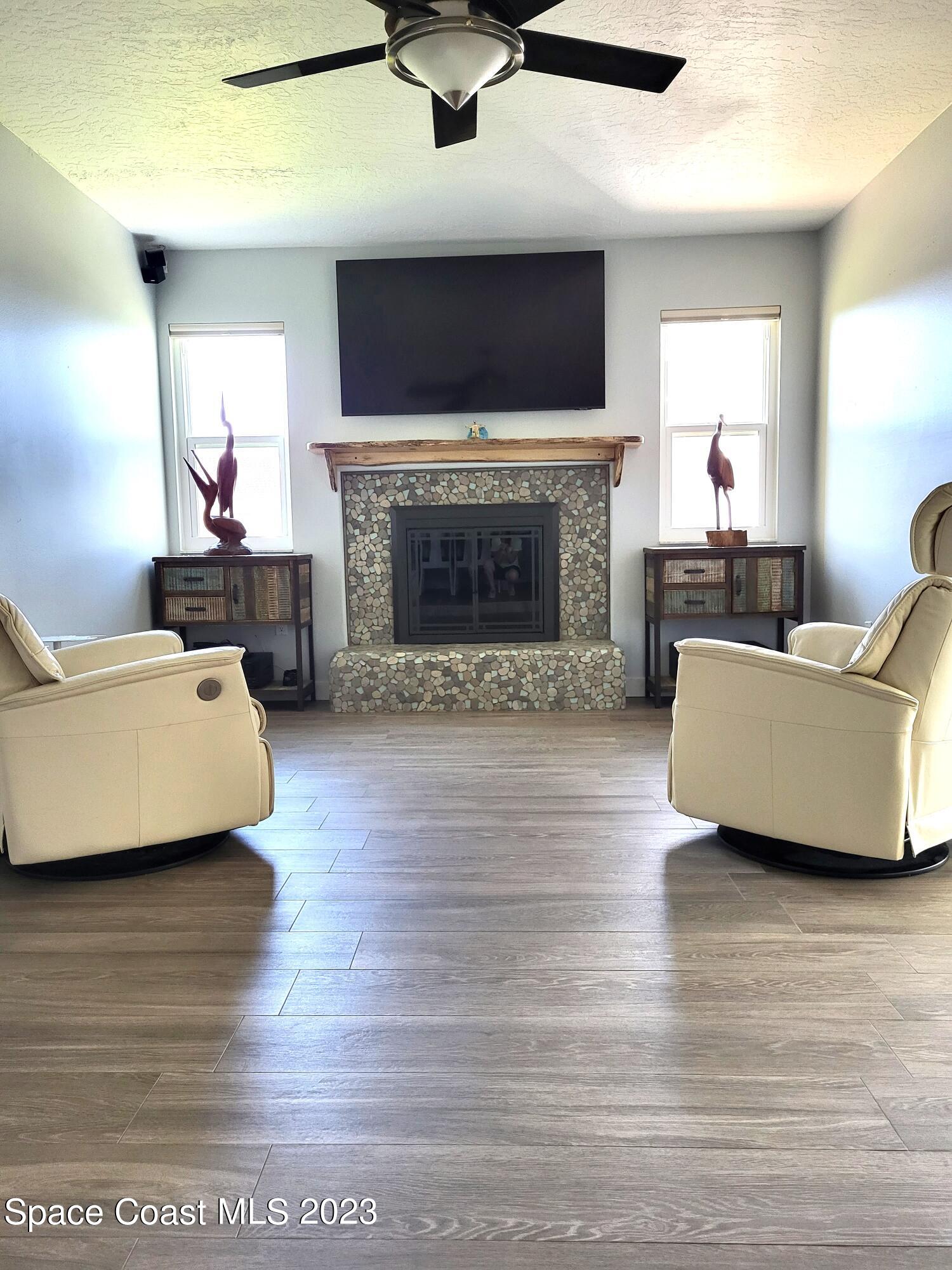 411 Driftwood Avenue
