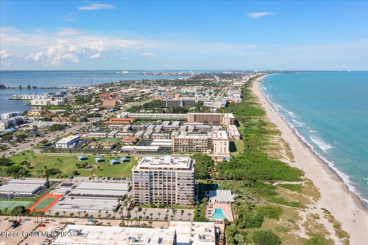 2100 N Atlantic Avenue, 303