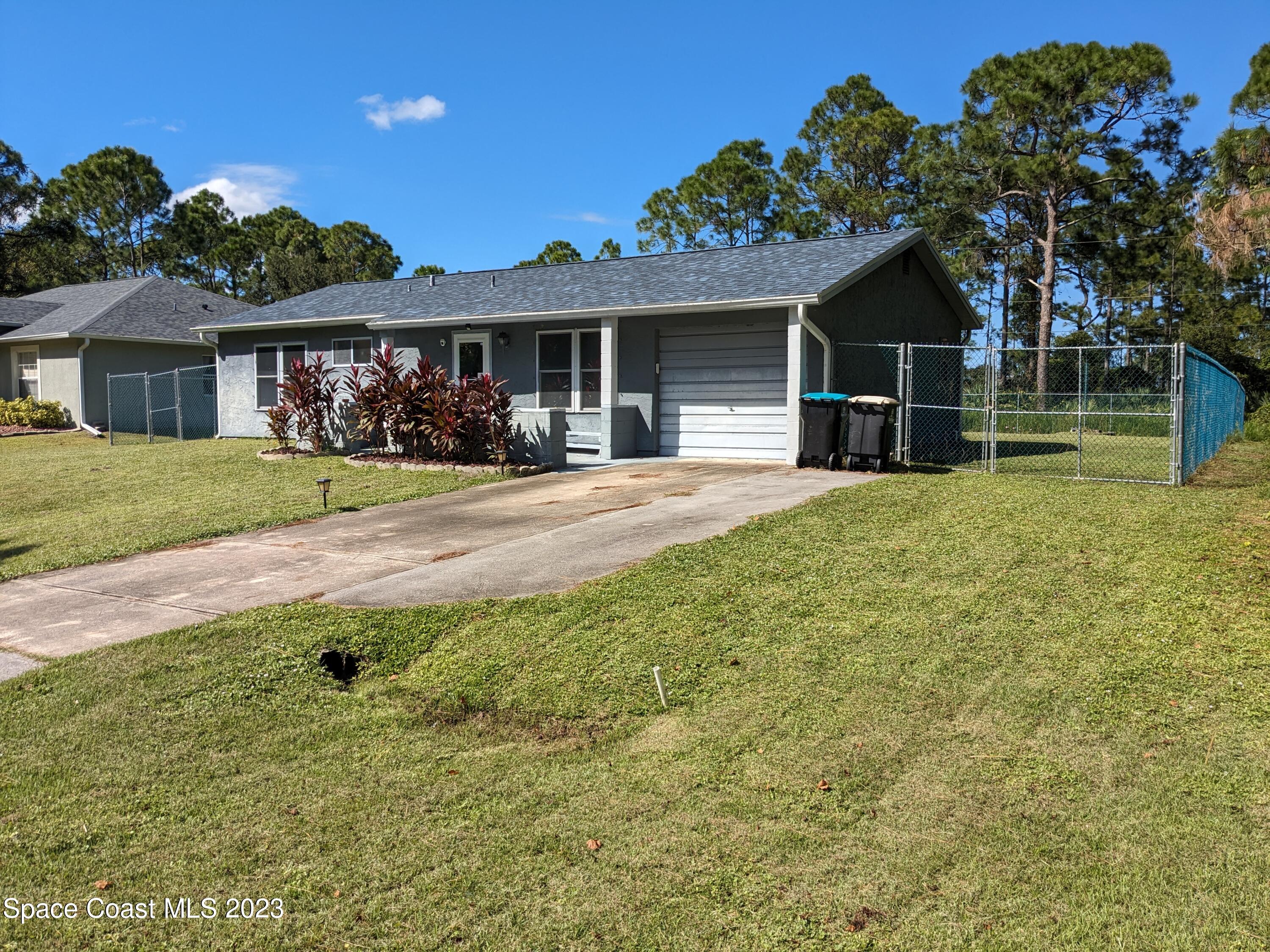 1051 Pasadena Road SE