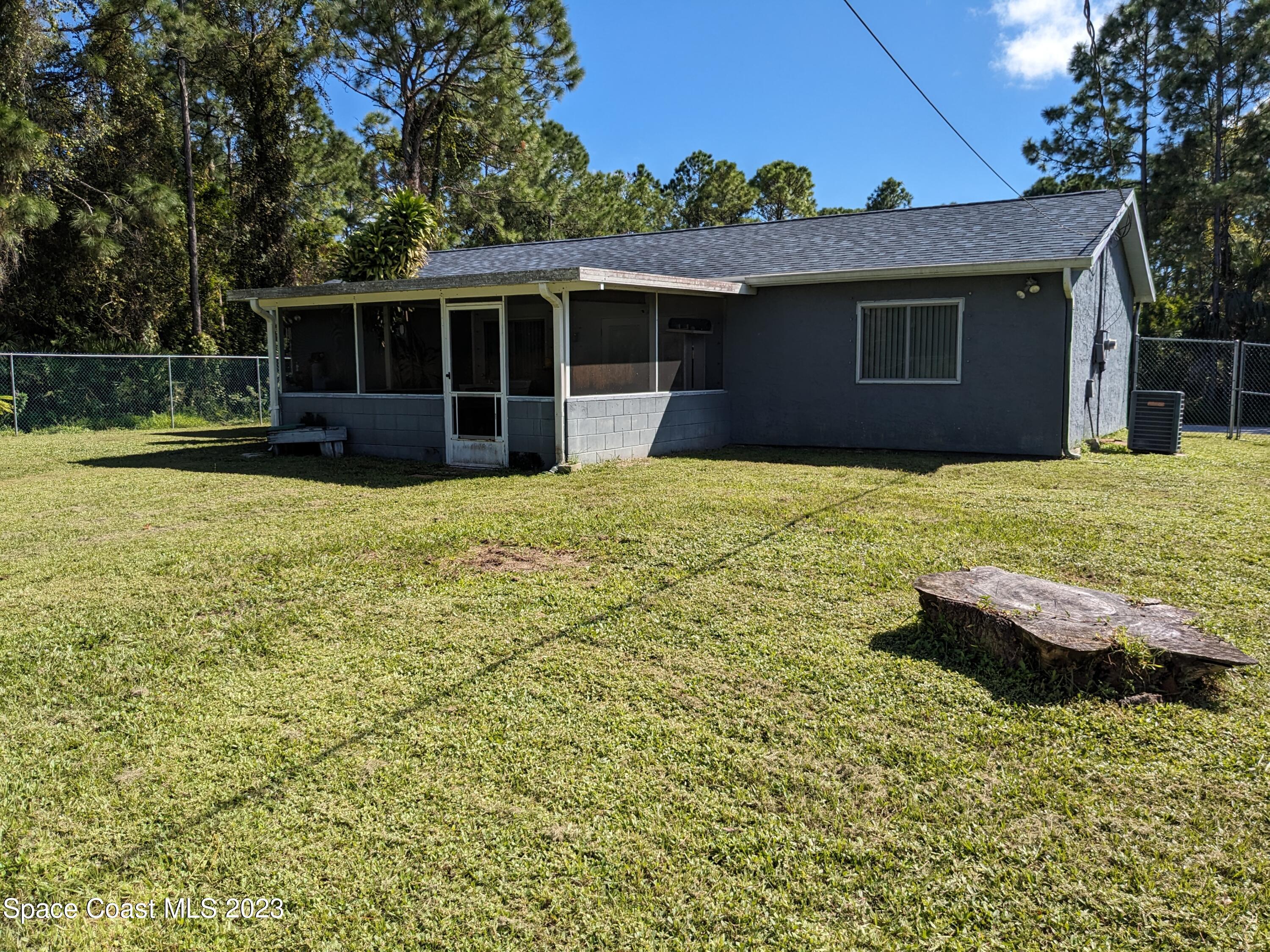 1051 Pasadena Road SE