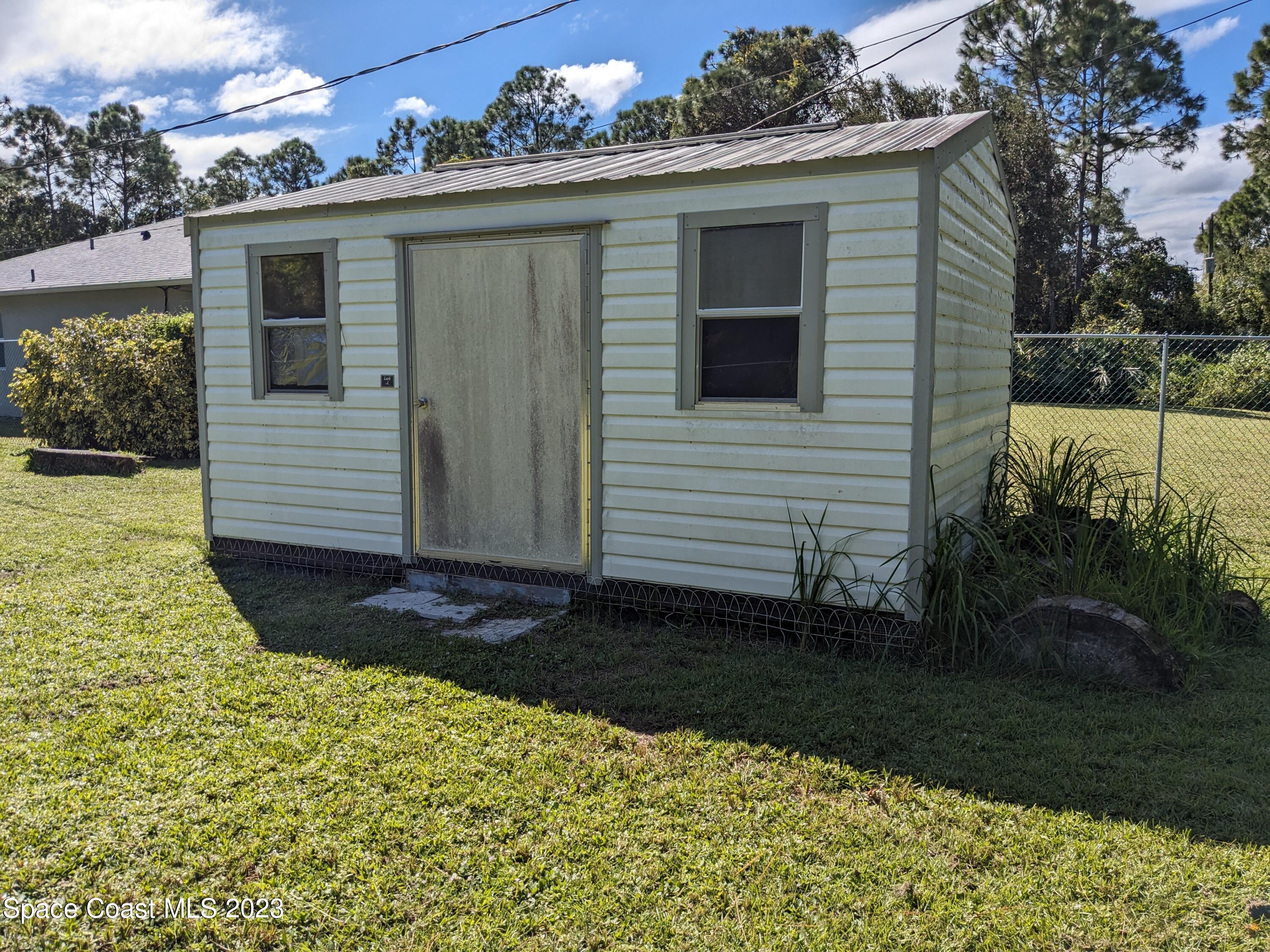 1051 Pasadena Road SE
