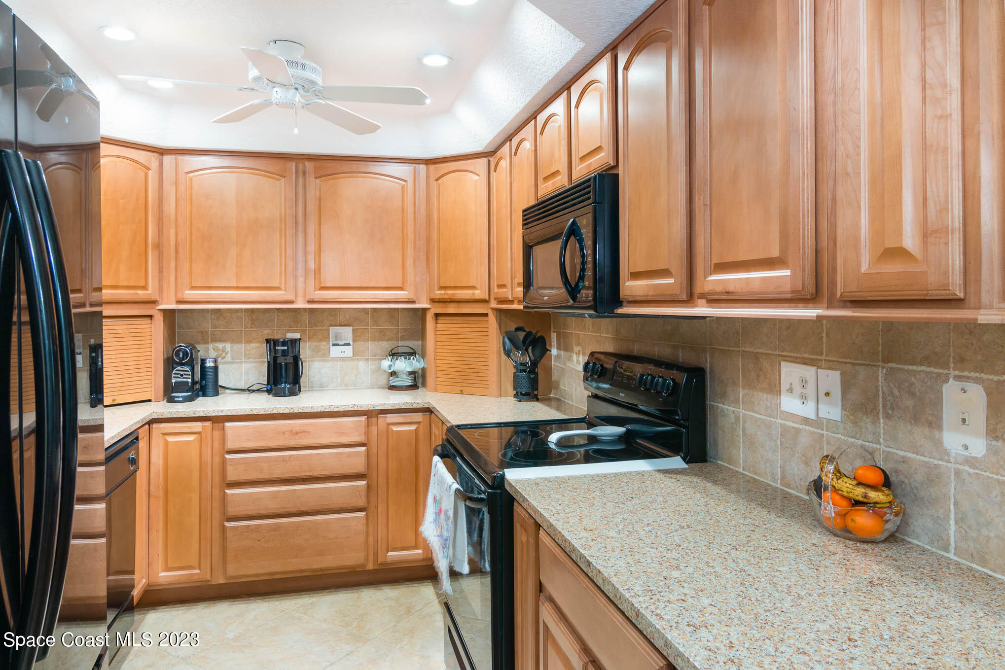 2090 N Atlantic Avenue, 406