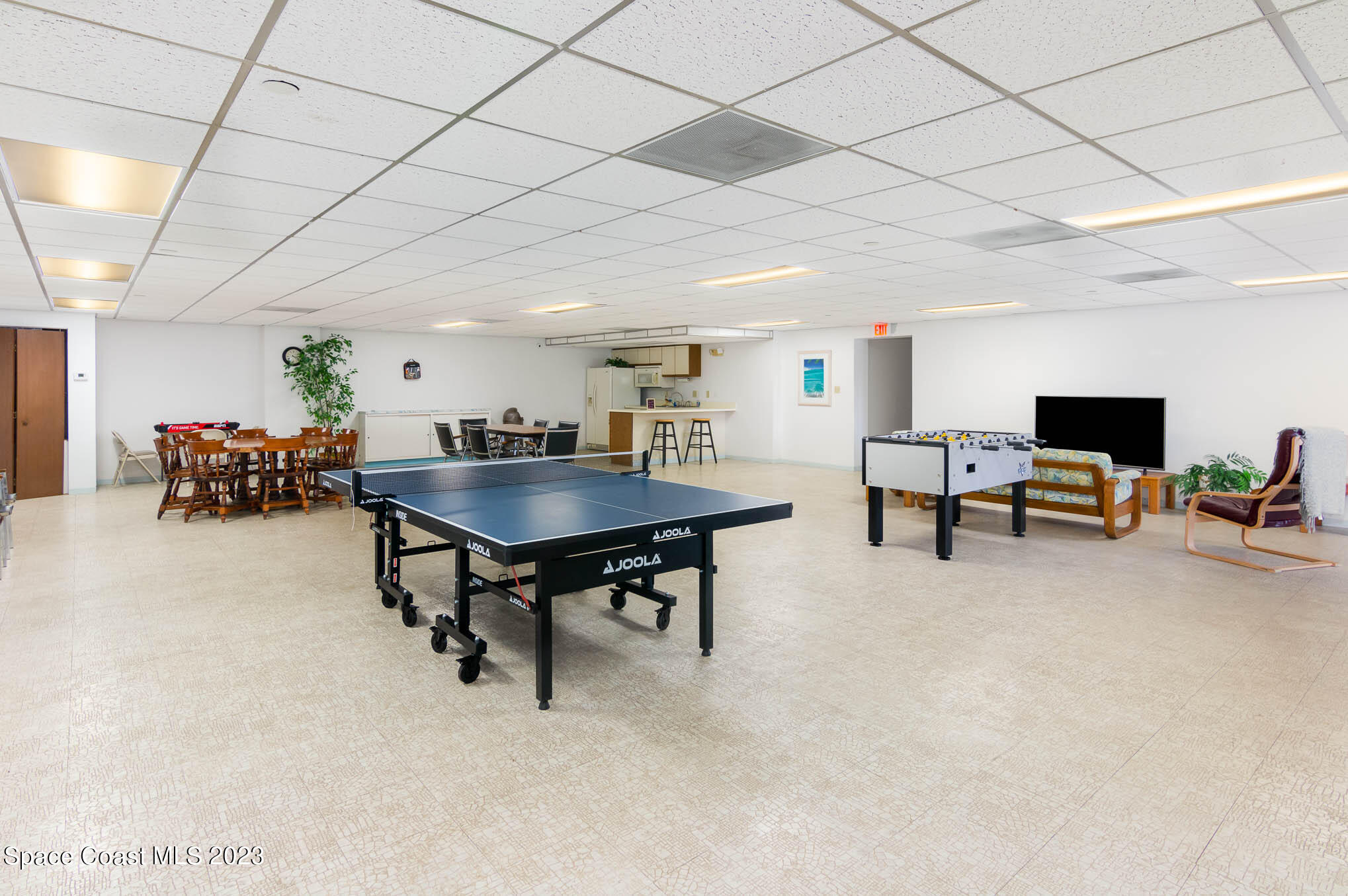 2090 N Atlantic Avenue, 406
