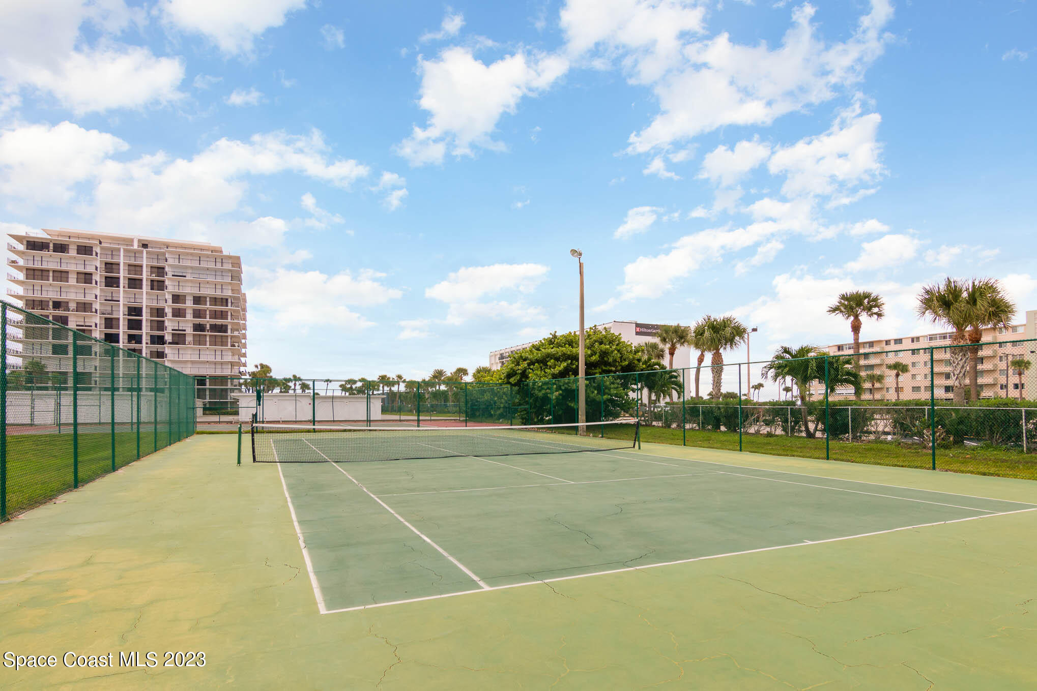 2090 N Atlantic Avenue, 406