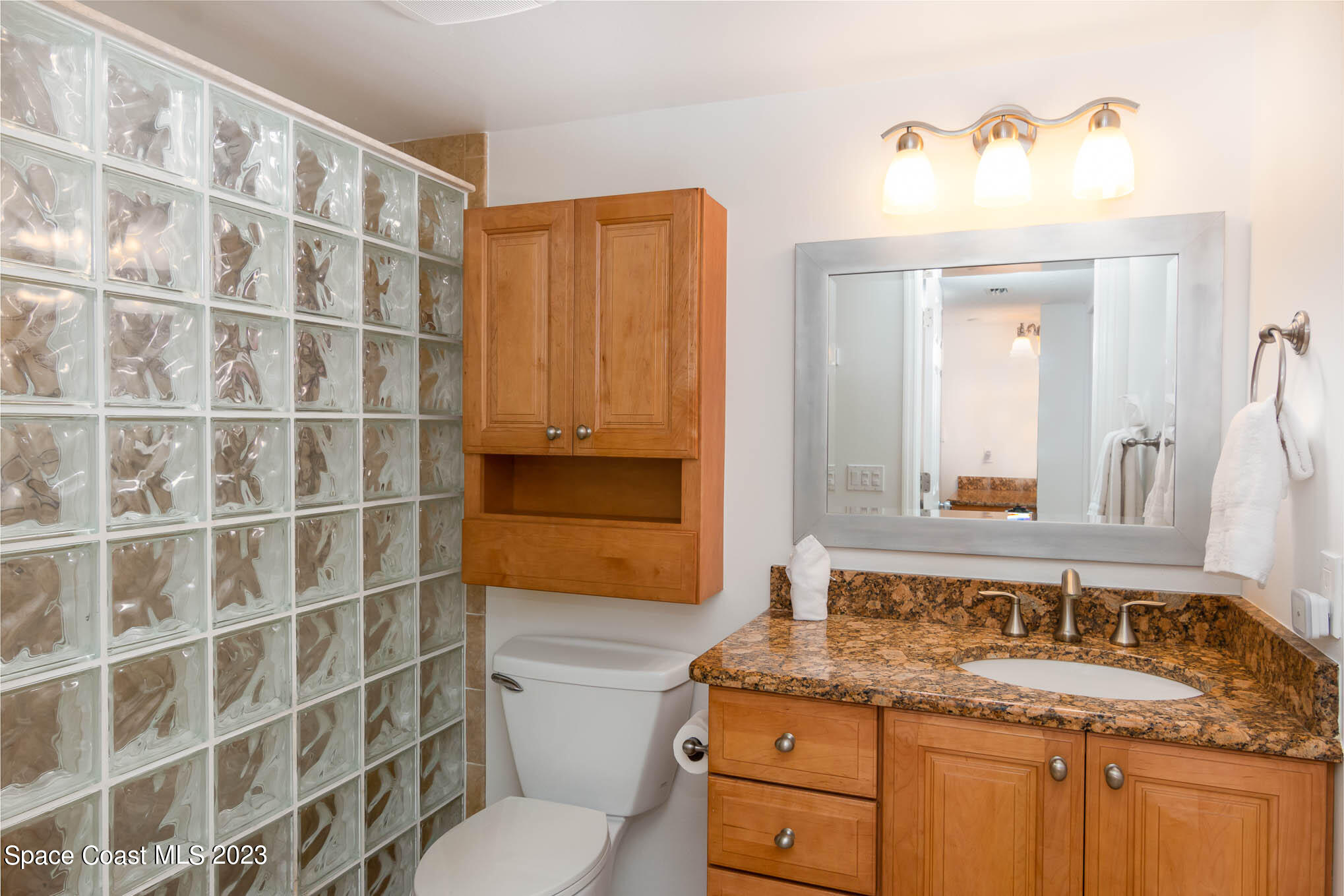 2090 N Atlantic Avenue, 406