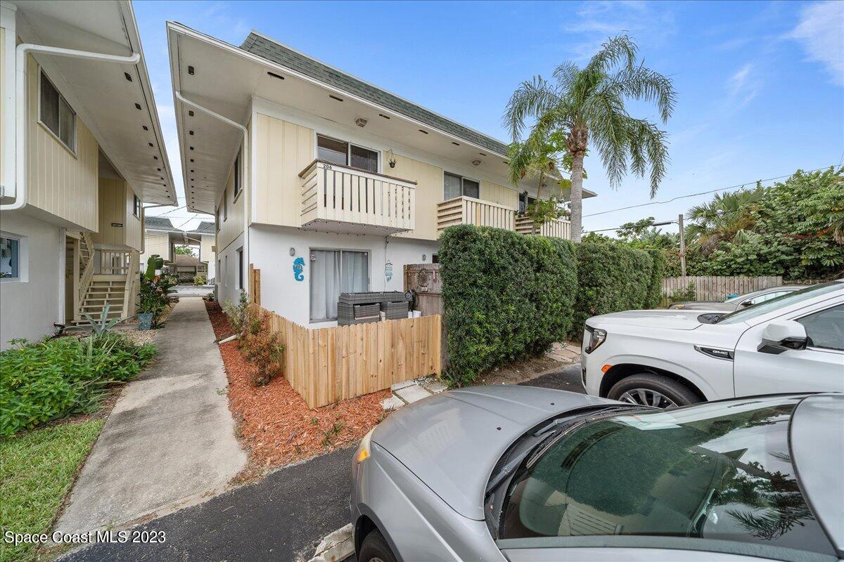 419 Ocean Avenue, 206