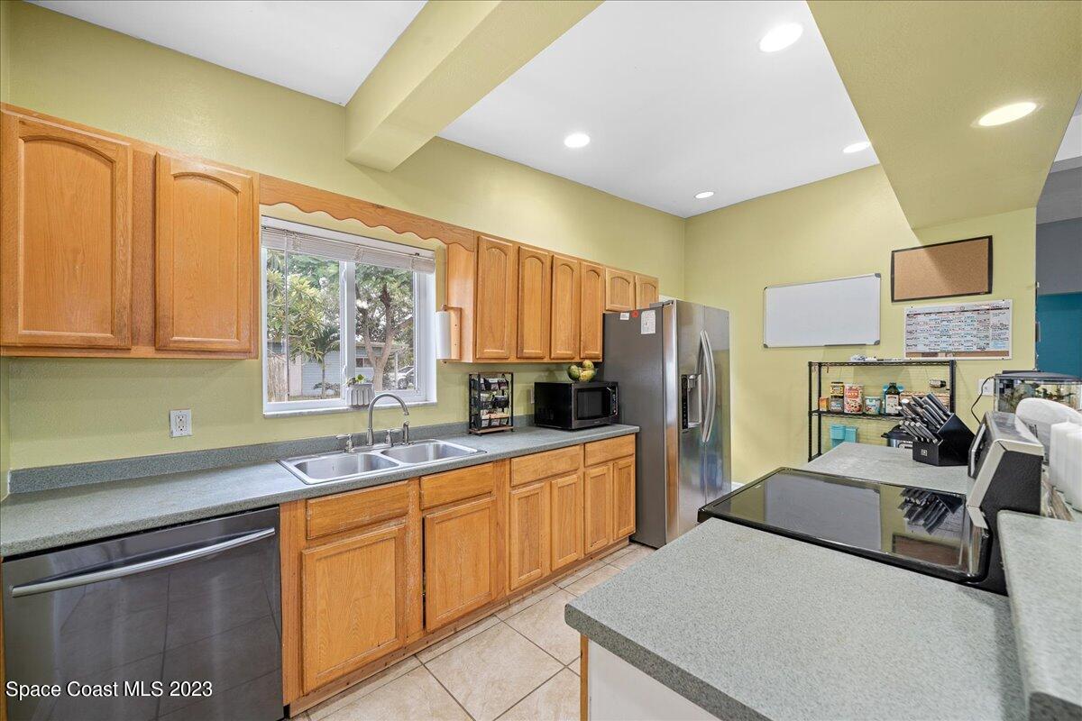 1257 Wild Rose Drive NE
