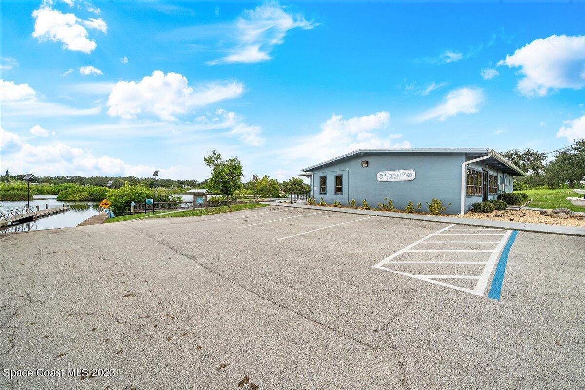 1257 Wild Rose Drive NE