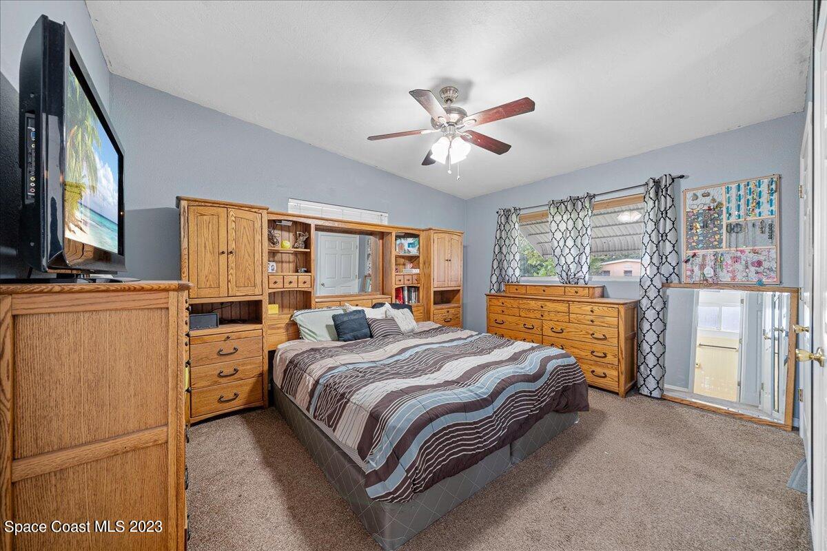 1257 Wild Rose Drive NE