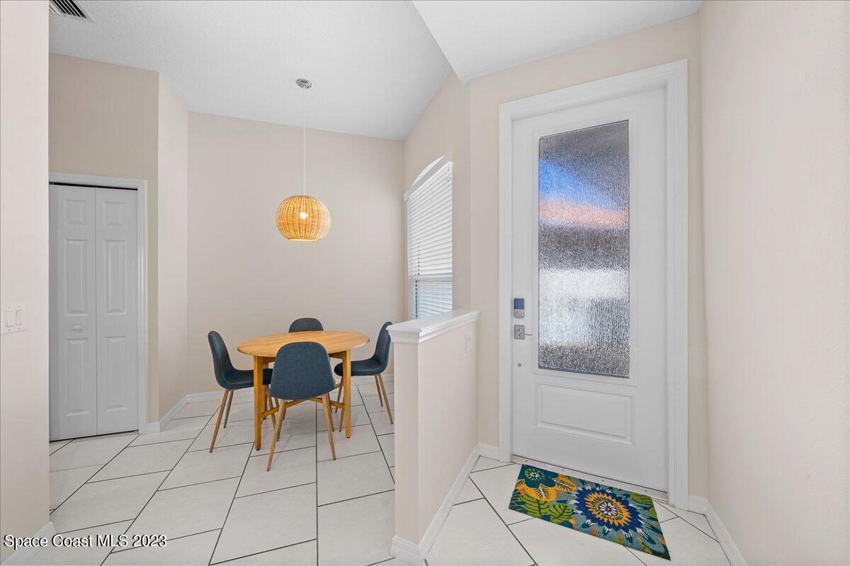 1720 Minutemen Causeway, 6