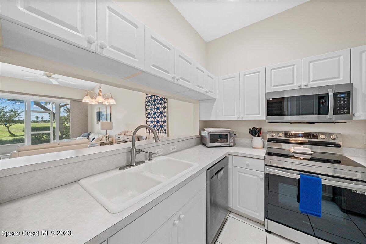 1720 Minutemen Causeway, 6