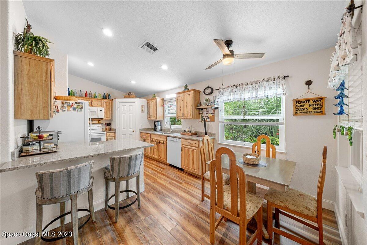 5572 Cord Grass Lane