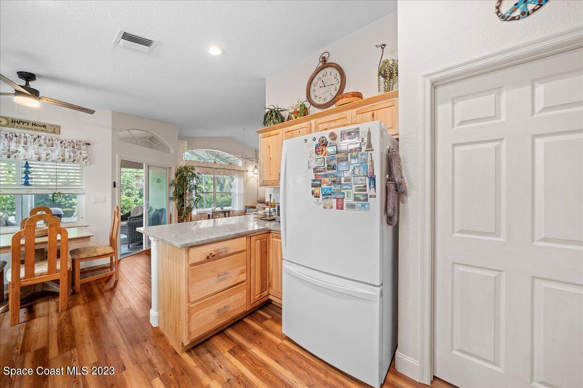 5572 Cord Grass Lane