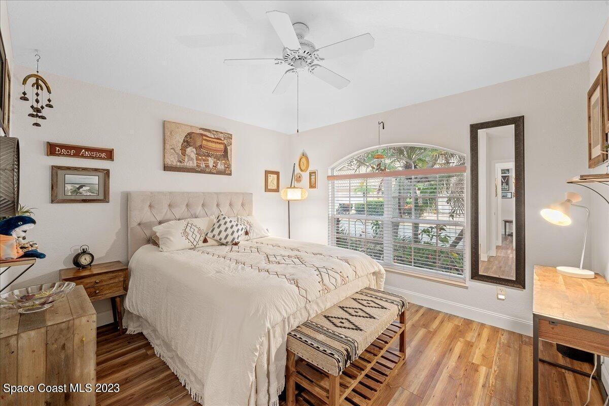 5572 Cord Grass Lane