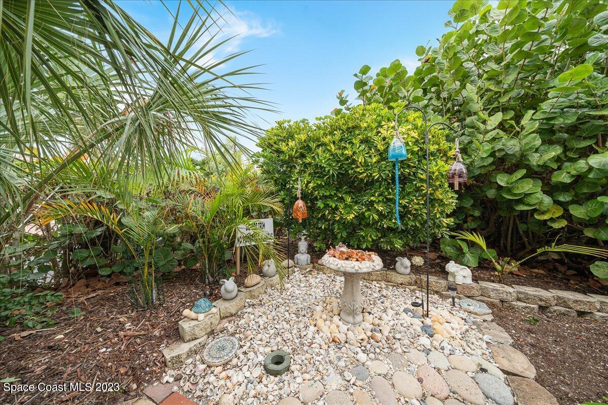 5572 Cord Grass Lane