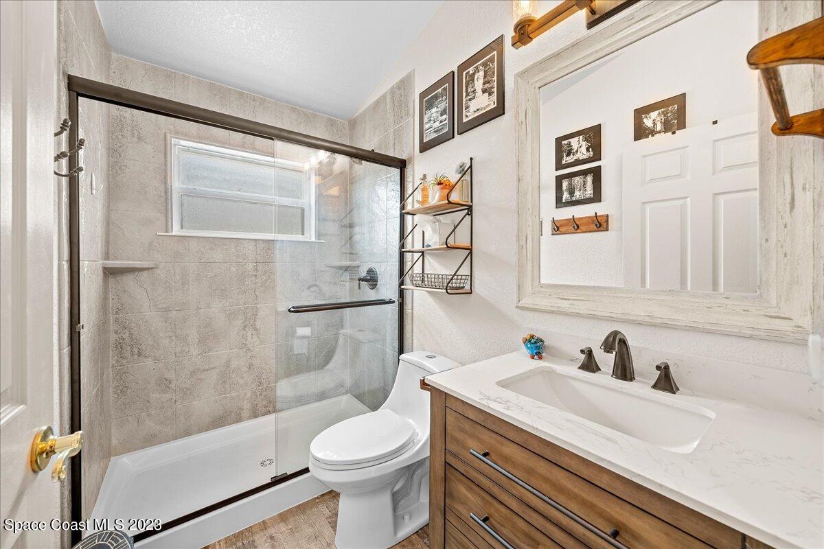 5572 Cord Grass Lane