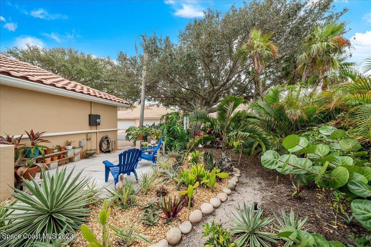 5572 Cord Grass Lane