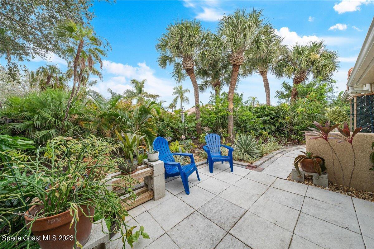 5572 Cord Grass Lane