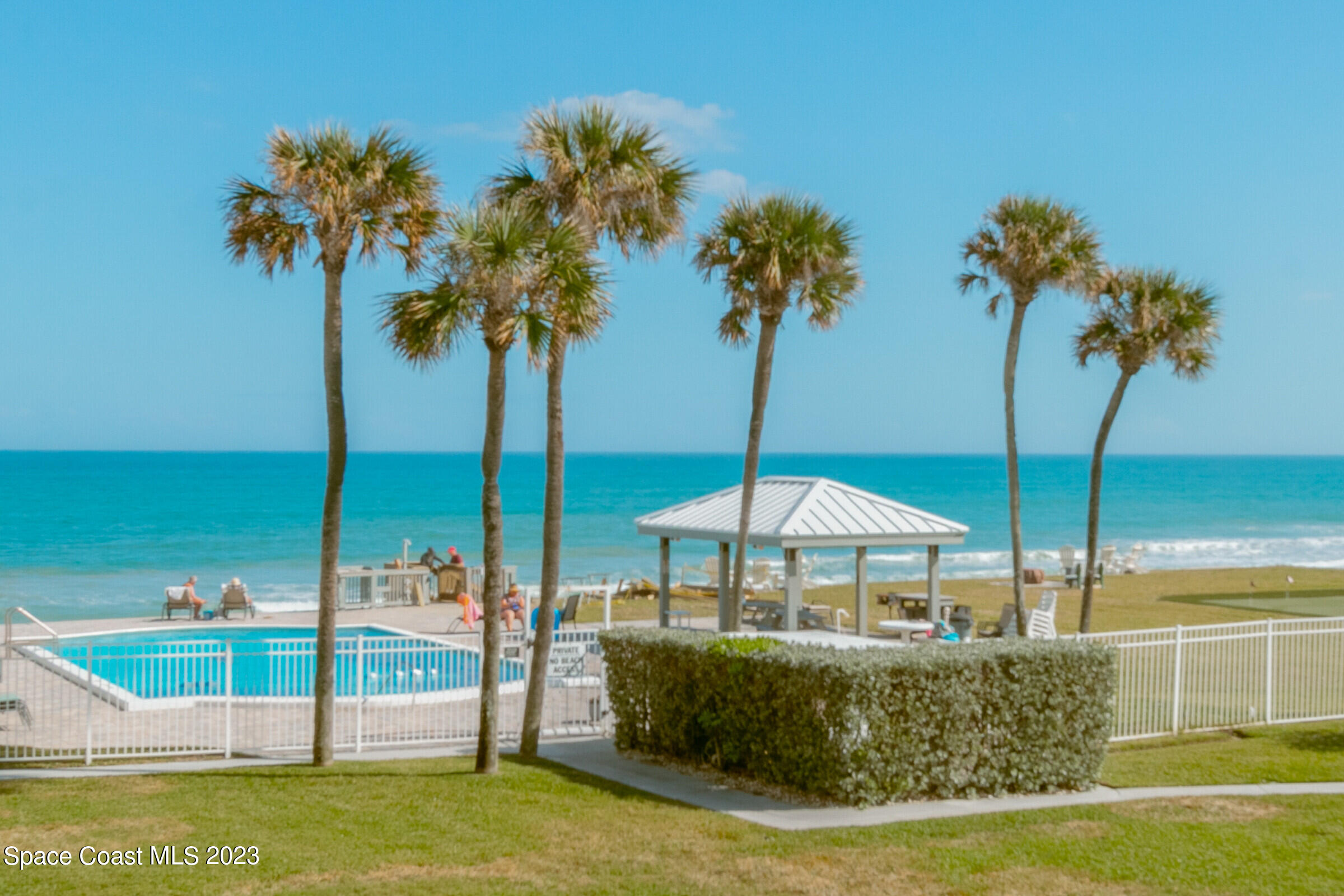 1273 Highway A1a, 206