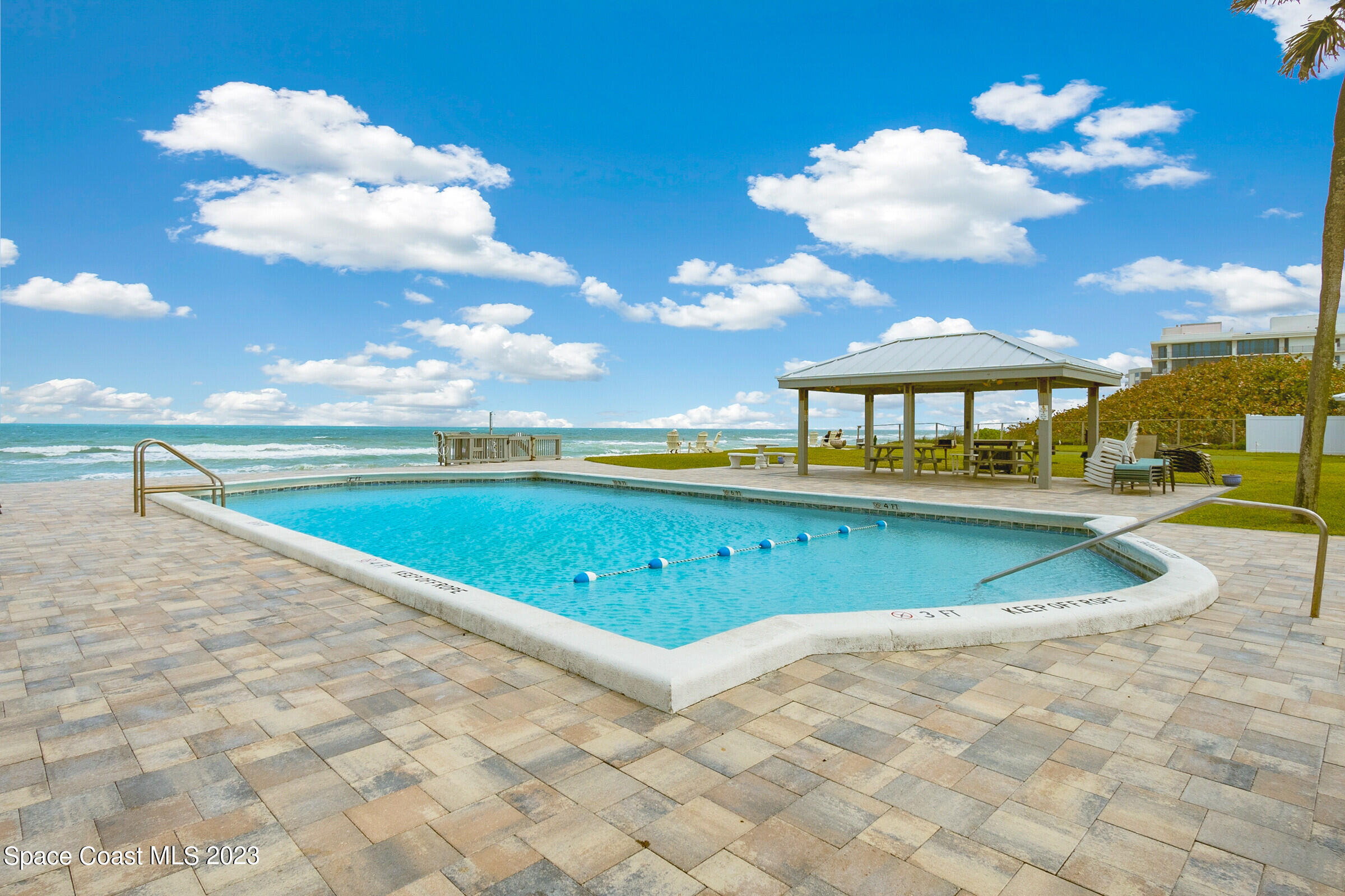 1273 Highway A1a, 206