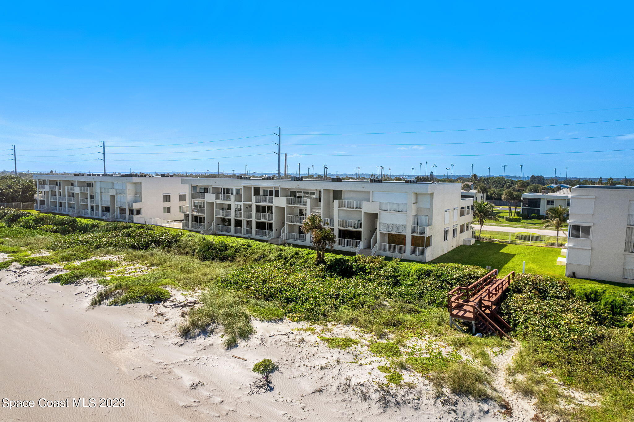 2203 Atlantic Street, 723