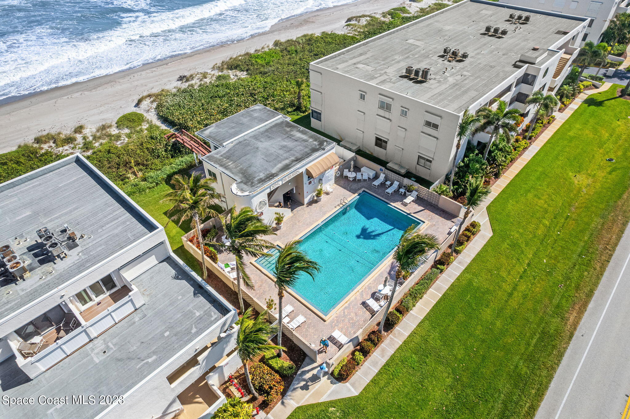 2203 Atlantic Street, 723