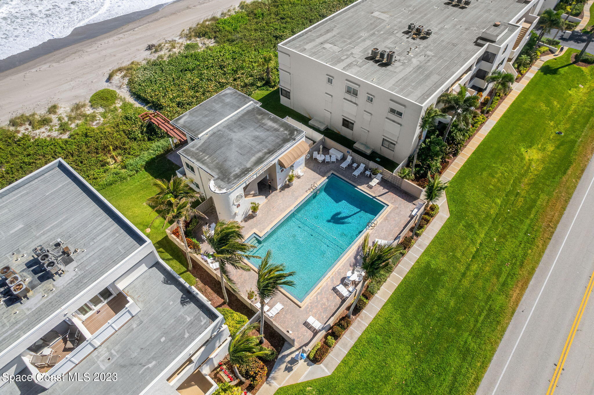 2203 Atlantic Street, 723