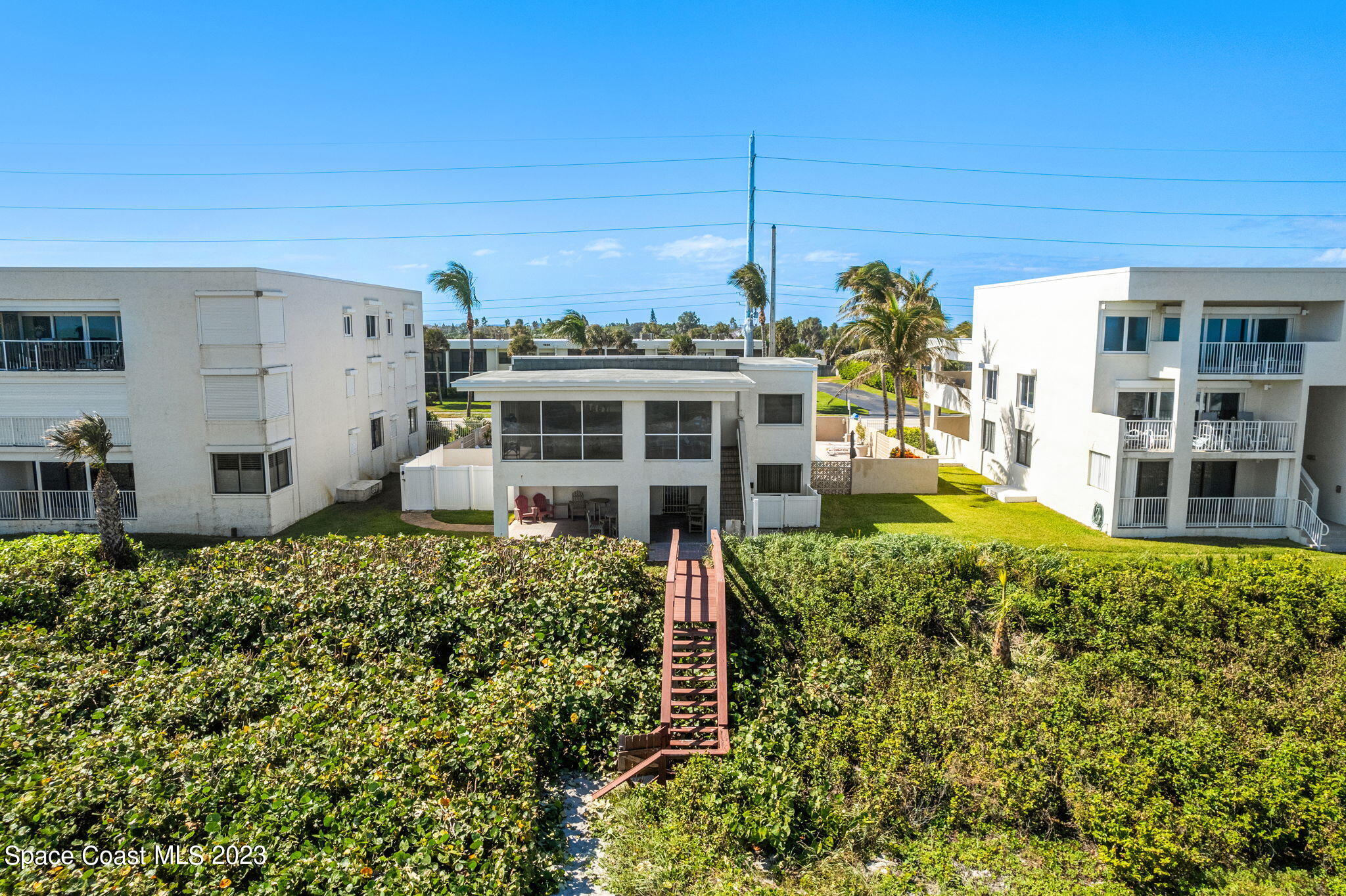 2203 Atlantic Street, 723