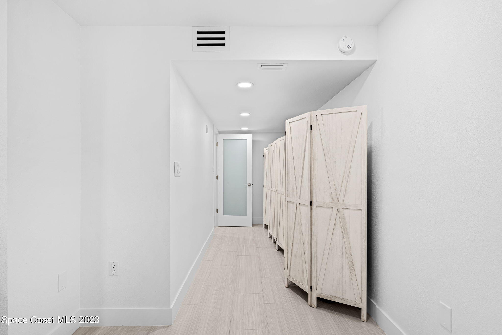2203 Atlantic Street, 723