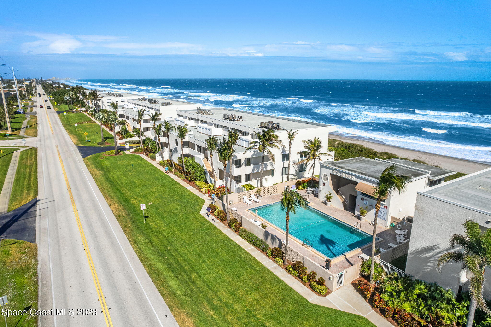 2203 Atlantic Street, 723