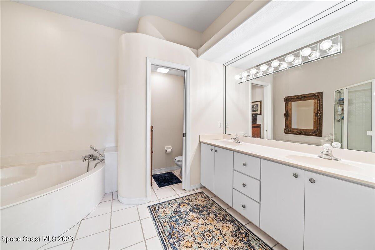 929 Aquarina Boulevard