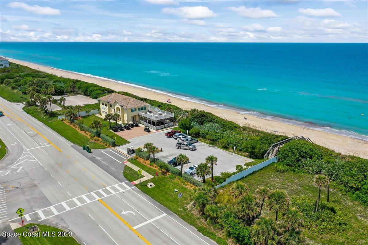 929 Aquarina Boulevard