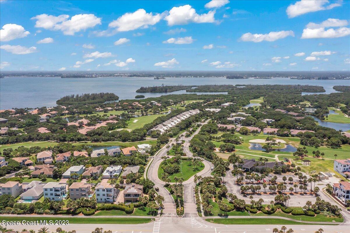 929 Aquarina Boulevard