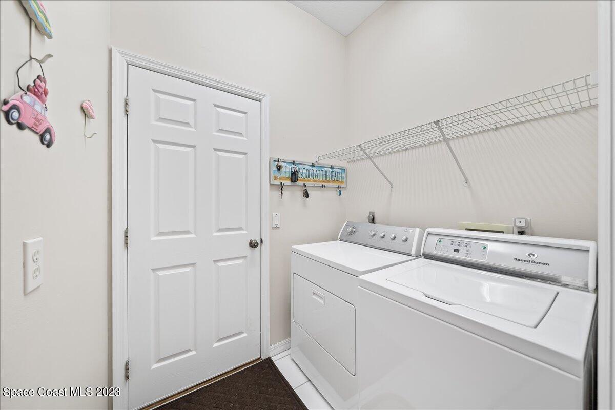 929 Aquarina Boulevard