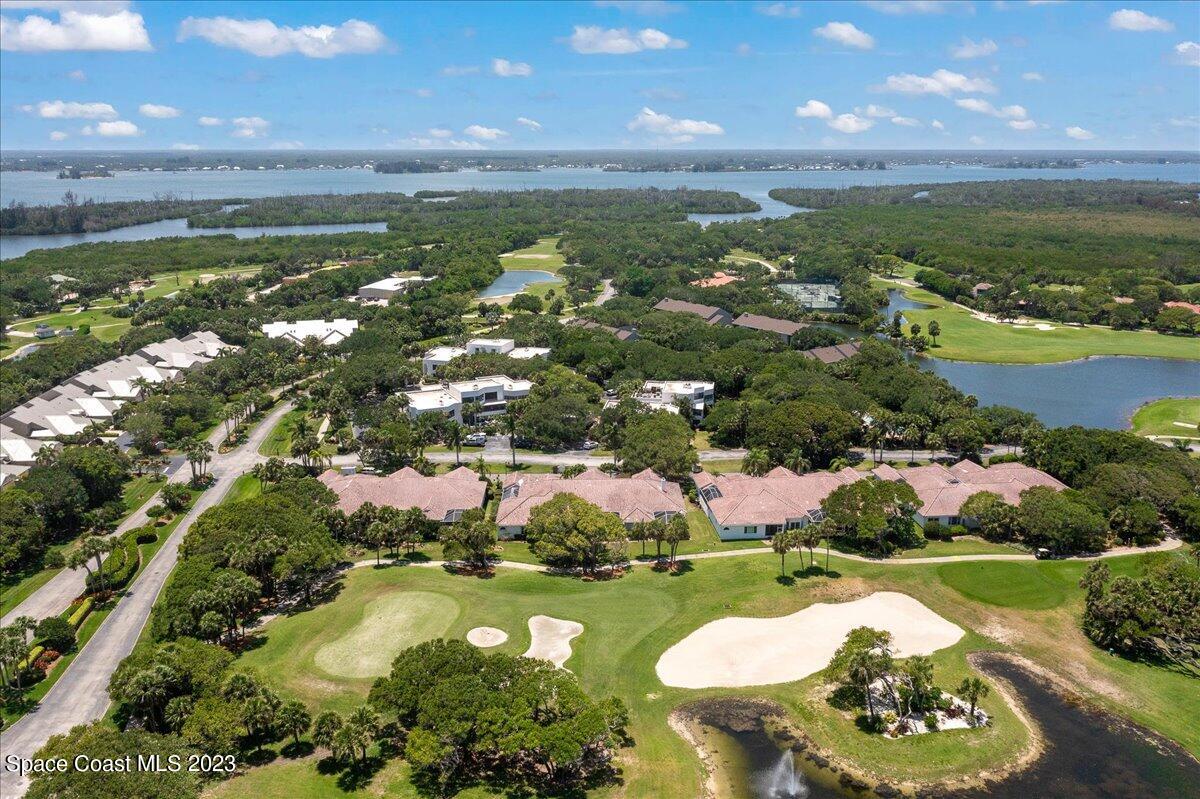 929 Aquarina Boulevard