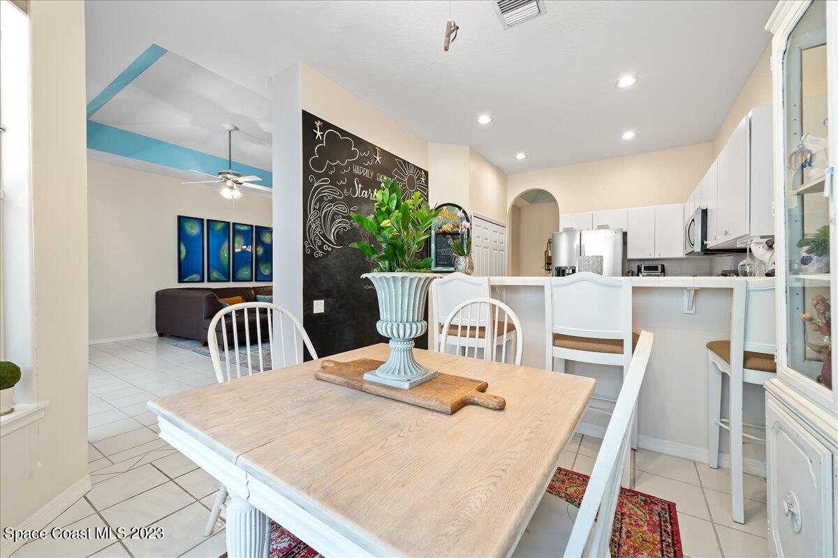 929 Aquarina Boulevard