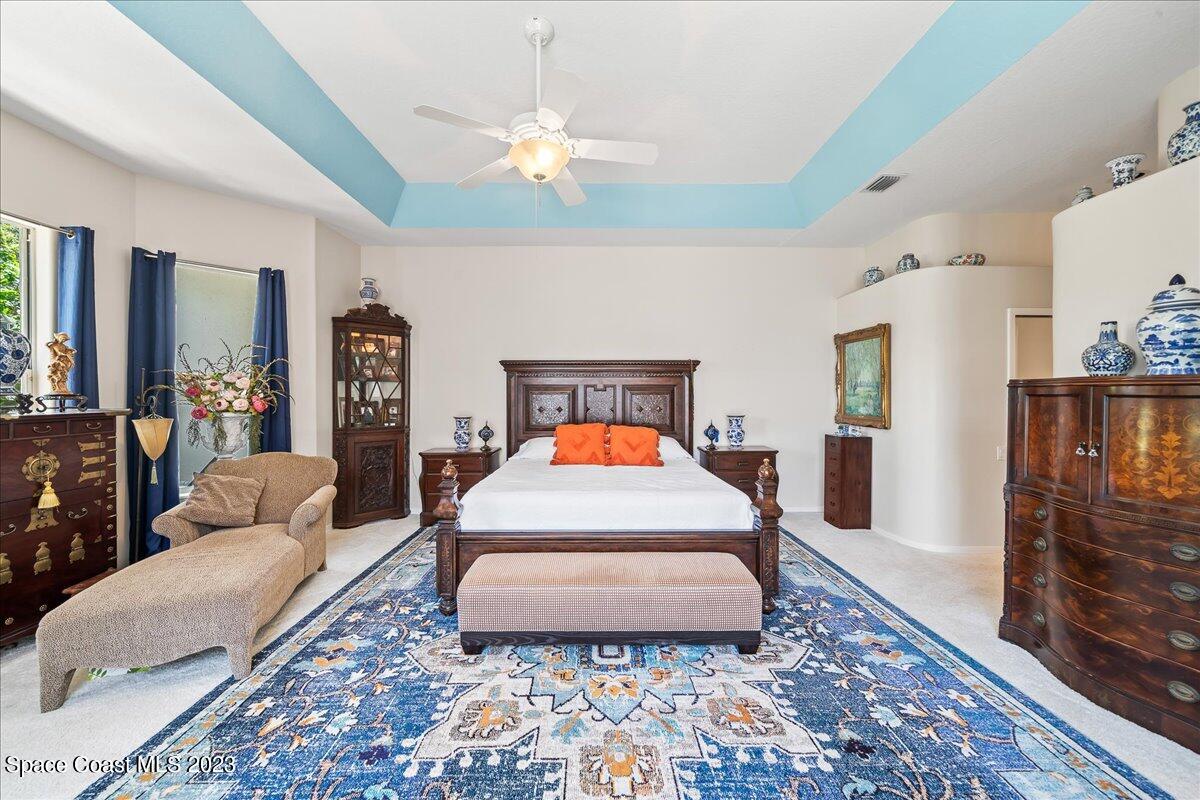 929 Aquarina Boulevard