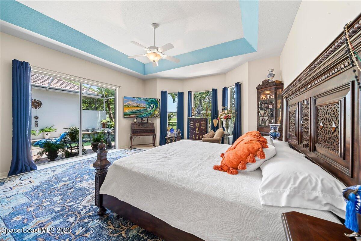 929 Aquarina Boulevard