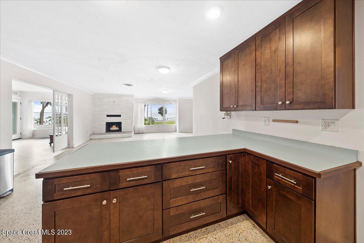 1136 Riverside Drive