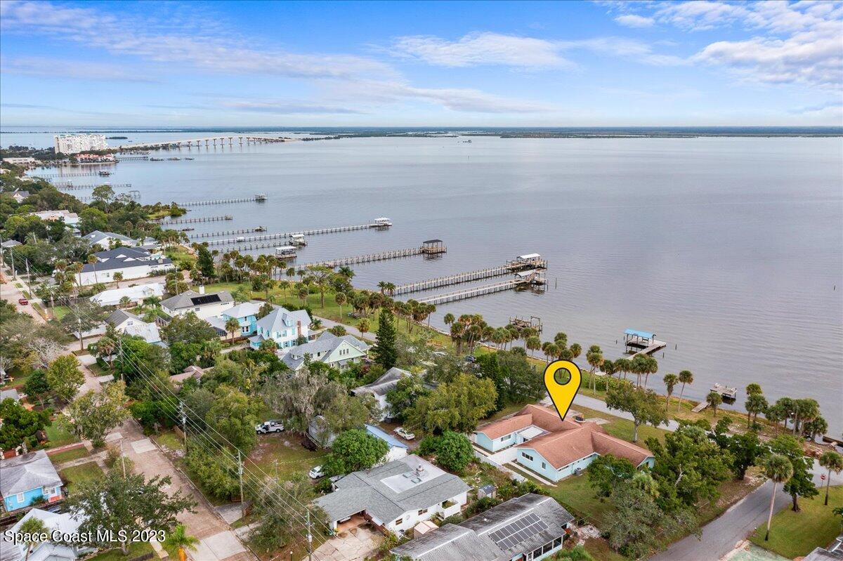 1136 Riverside Drive