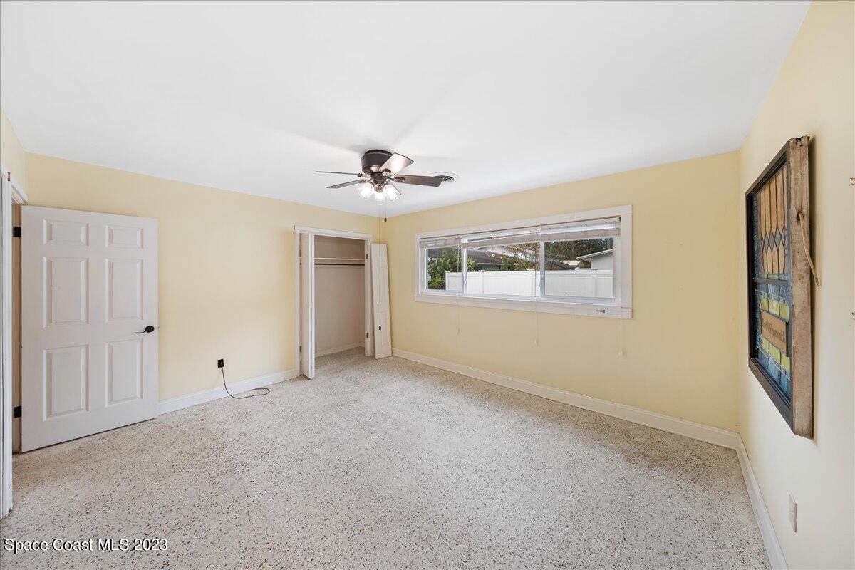 1136 Riverside Drive