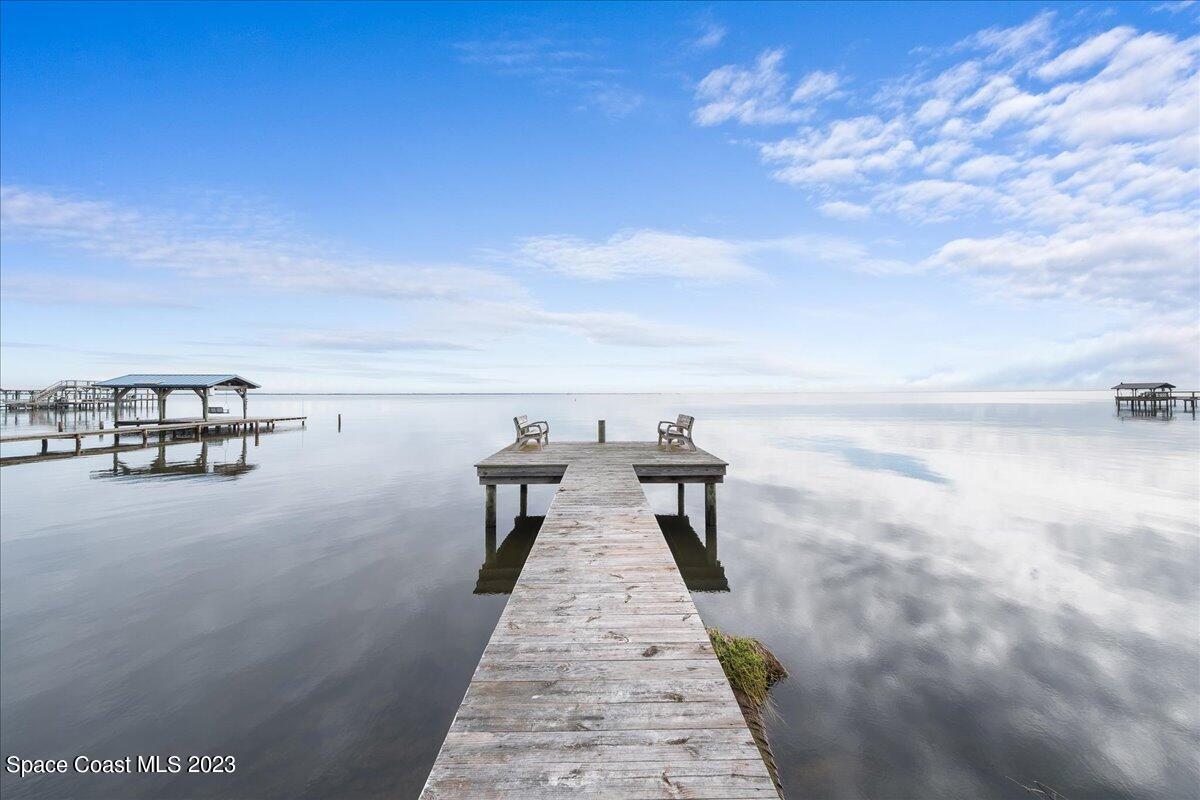 1136 Riverside Drive