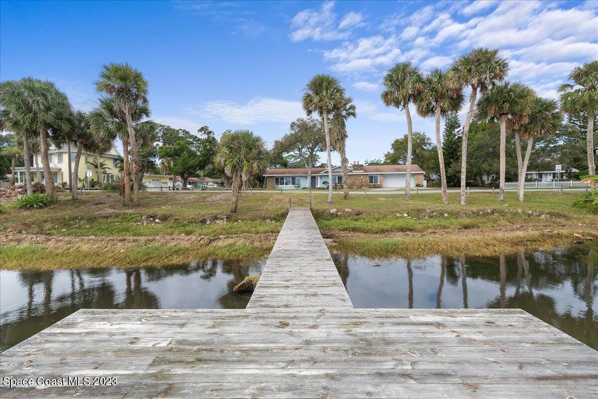 1136 Riverside Drive