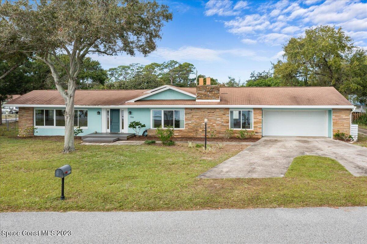 1136 Riverside Drive