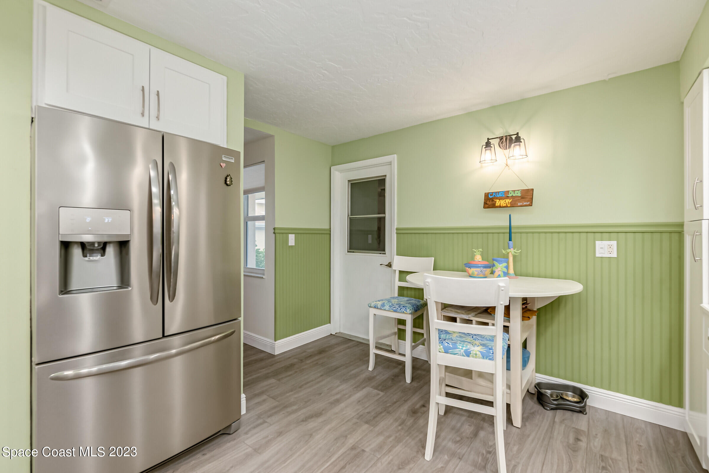 101 La Costa Street, B8